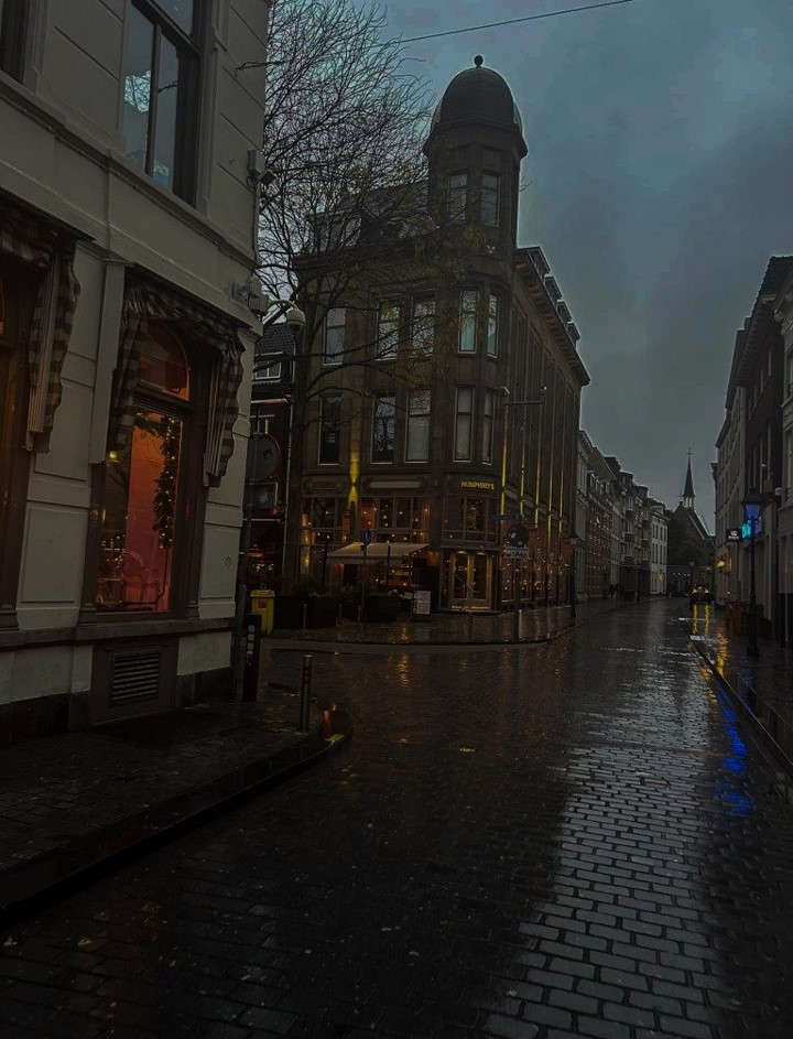 Photo of rainy street in Amsterdam