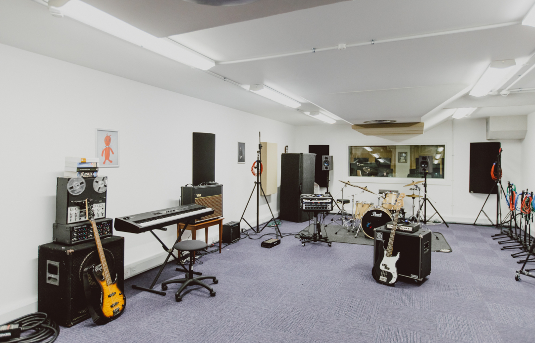 Musical equipment in recording studio