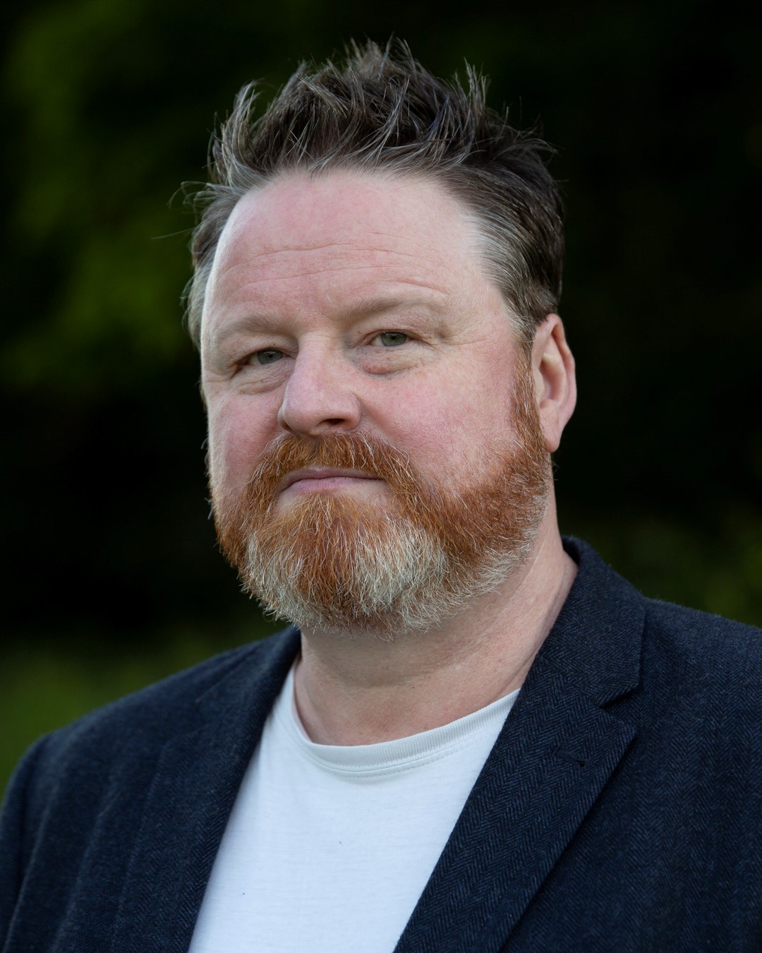 A headshot photo of author Gareth L Powell