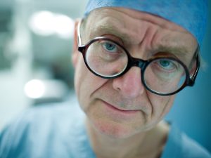 The English Surgeon, dir: Geoffrey Smith, photo: Simon Clarke)